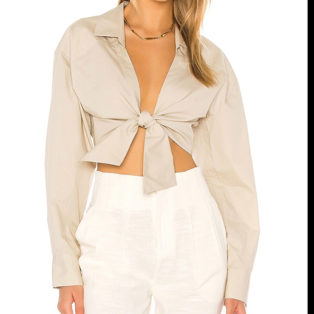 L’Acadamie The Neva Top